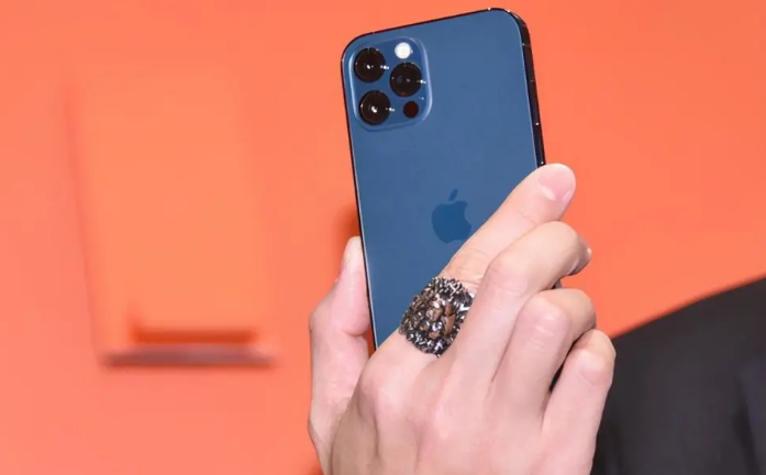 章丘苹果手机维修分享iPhone12系列重启方法教程 